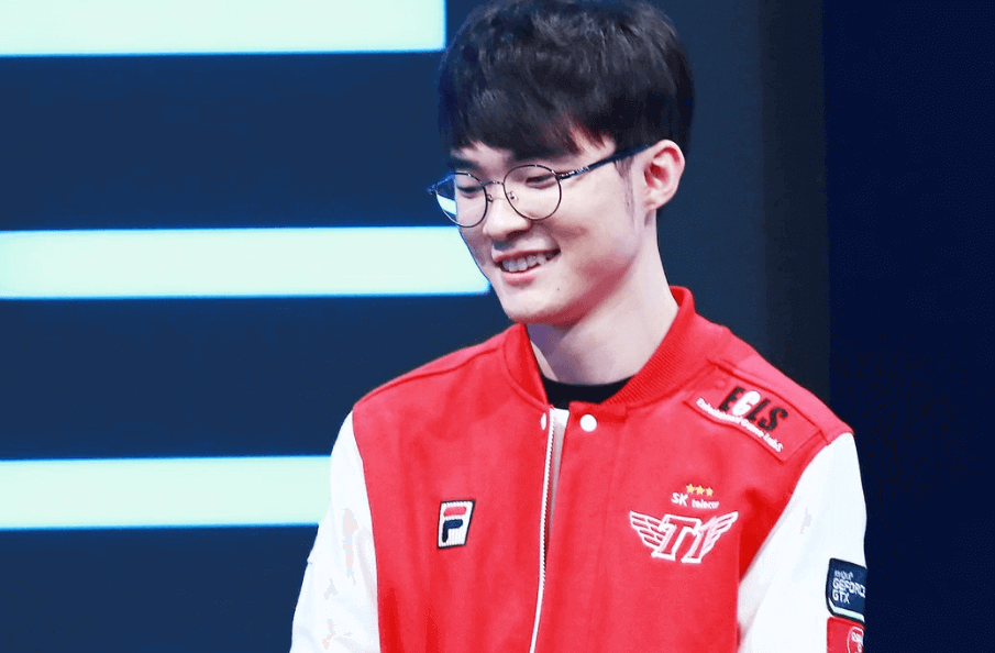 Huyền thoại Faker T1- Lee Sang Hyeok sinh năm 1996