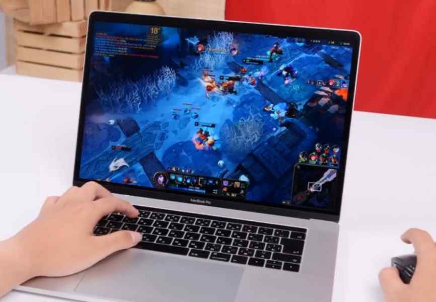 Ngắt các ứng dụng chạy ngầm, trang bị chuột chuyên dụng để chơi game mượt mà